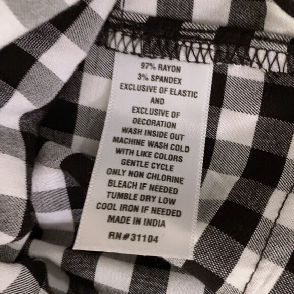 NWT CROWN & IVY BLACK & WHITE GINGHAM TIERED DRESS - SIZE L - Picture 7 of 7